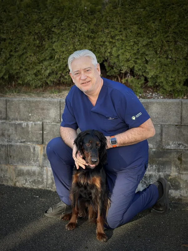Ulf Erlandsen, veterinær og sjefsveterinær ved Dyreklinikken Tertnes